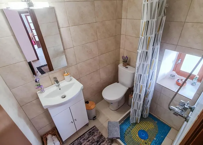 Lefko House * Lahaniá