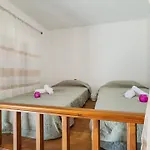 Lefko House